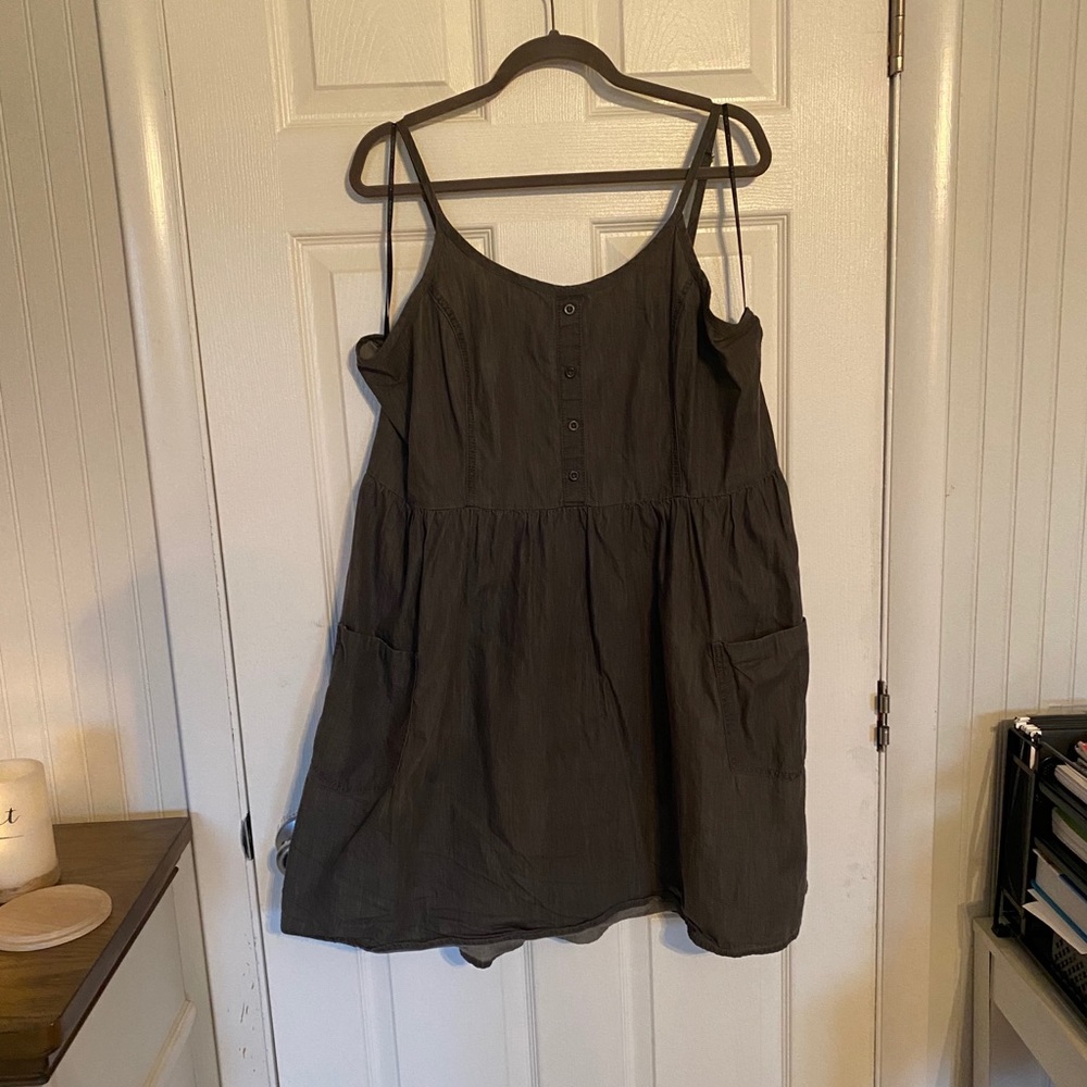 Gray dress